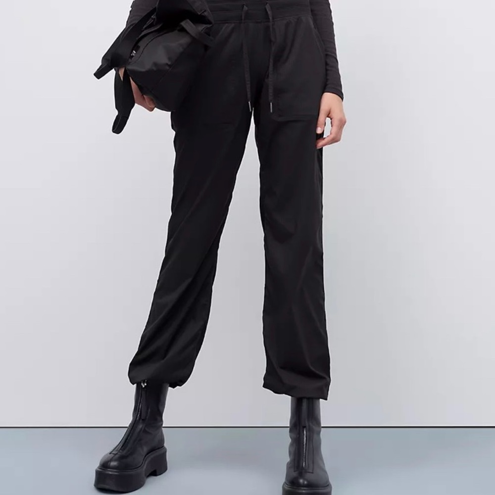 Lululemon Dance Studio Pants- Black and Size 8